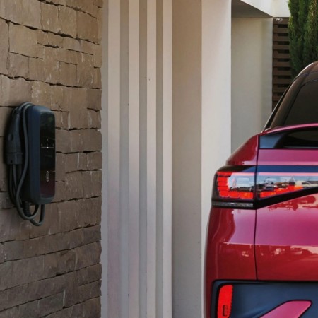 Зарядна станция Volkswagen ID.Charger Connect 2 4.5 м. кабел | Тип 2 | 22 kW Снимка 4 smart зарядна станция за електромобили volkswagen
